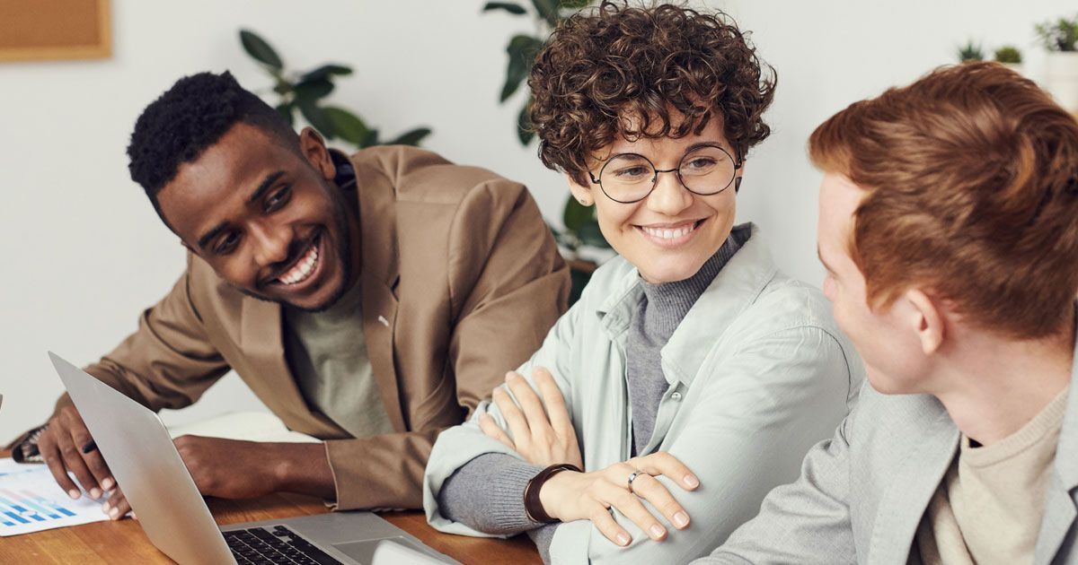 Un amico in ufficio è utile per lavorare meglio