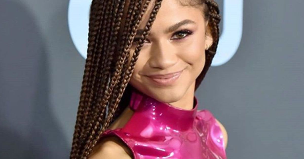 Zendaya ai Critics’ Choice Awards 2020: il suo look in vinile cyborg da 15 mila euro conquista tutti