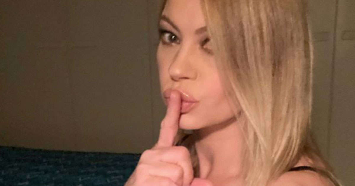 Anna Falchi: la foto in reggiseno per la vittoria della Lazio
