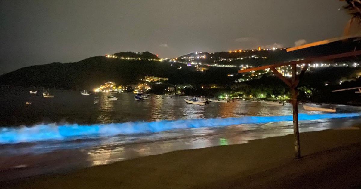 Le onde della spiaggia di Acapulco brillano dopo 60 anni senza inquinamento