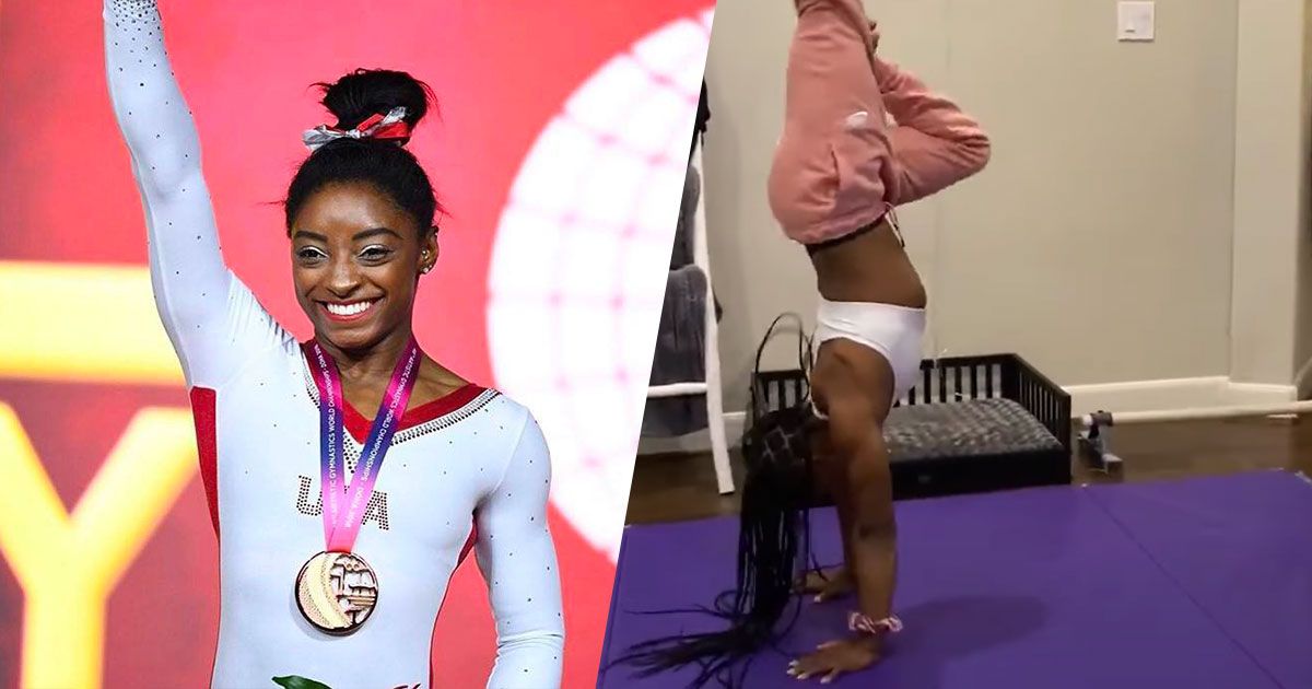 Si sfila i pantaloni facendo la verticale: la campionessa Simone Biles stupisce tutti