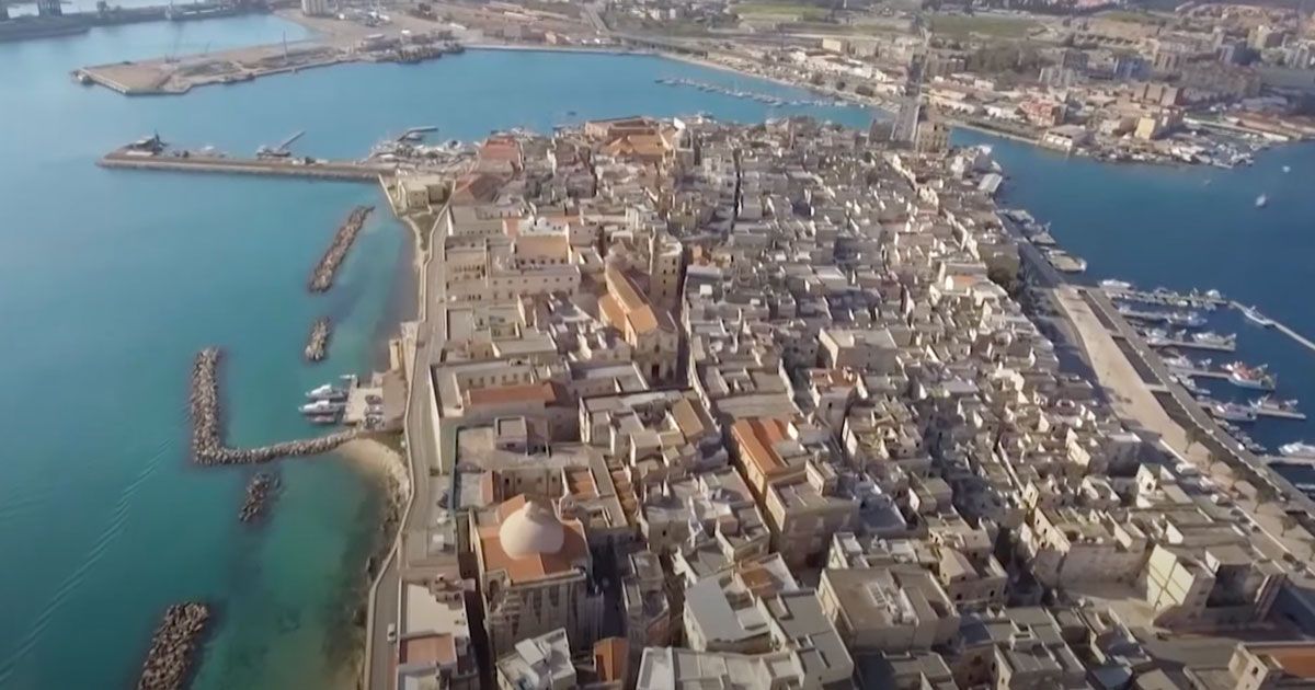 Il comune di Taranto vuole ripopolare la sua Isola Madre e vende le case a un euro