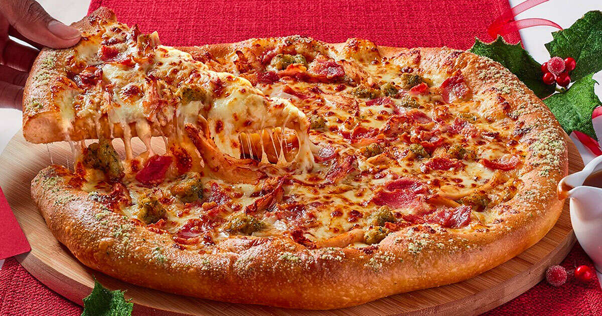 Per Natale Pizza Hut lancia la sua nuova ricetta con la salsa a base di vino rosso