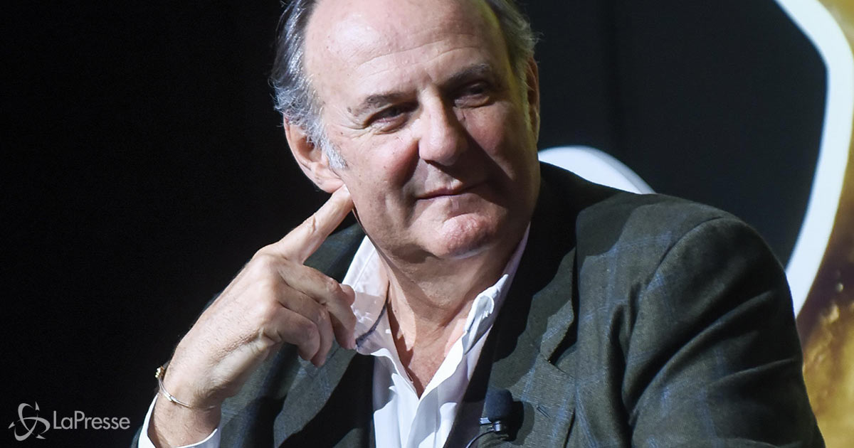 Gerry Scotti e la sua prima foto da nonno su Instagram