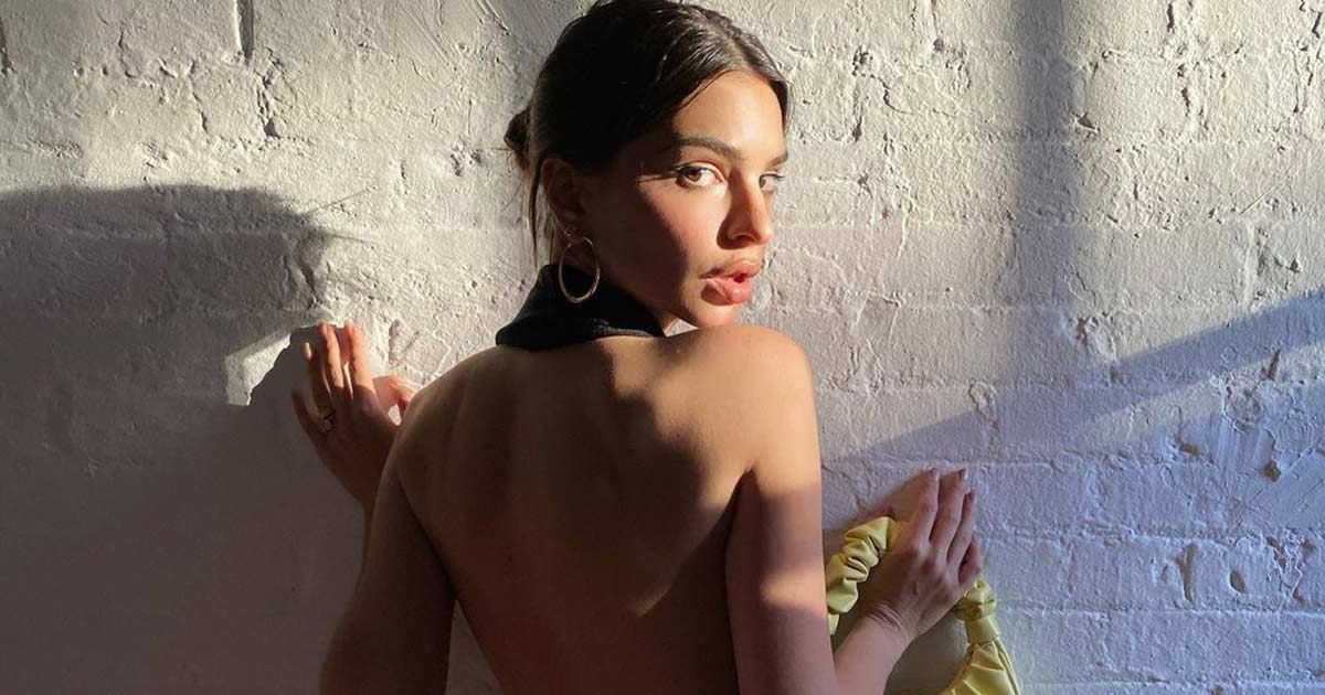 Vestito lungo e fisico mozzafiato, Emily Ratajkowski è bellissima