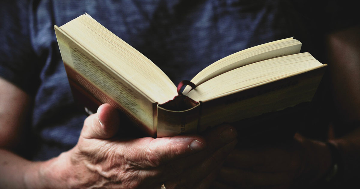 Leggere un libro è più rilassante dello sport: lo conferma questo studio