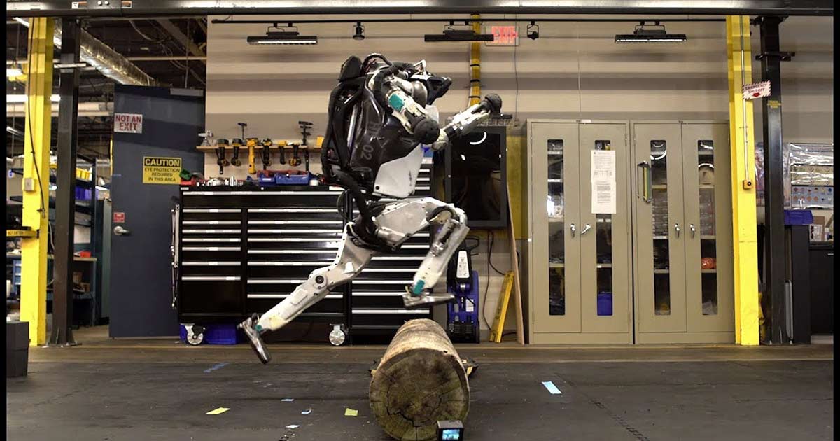 Il video dei due robot Atlas che fanno parkour è davvero incredibile