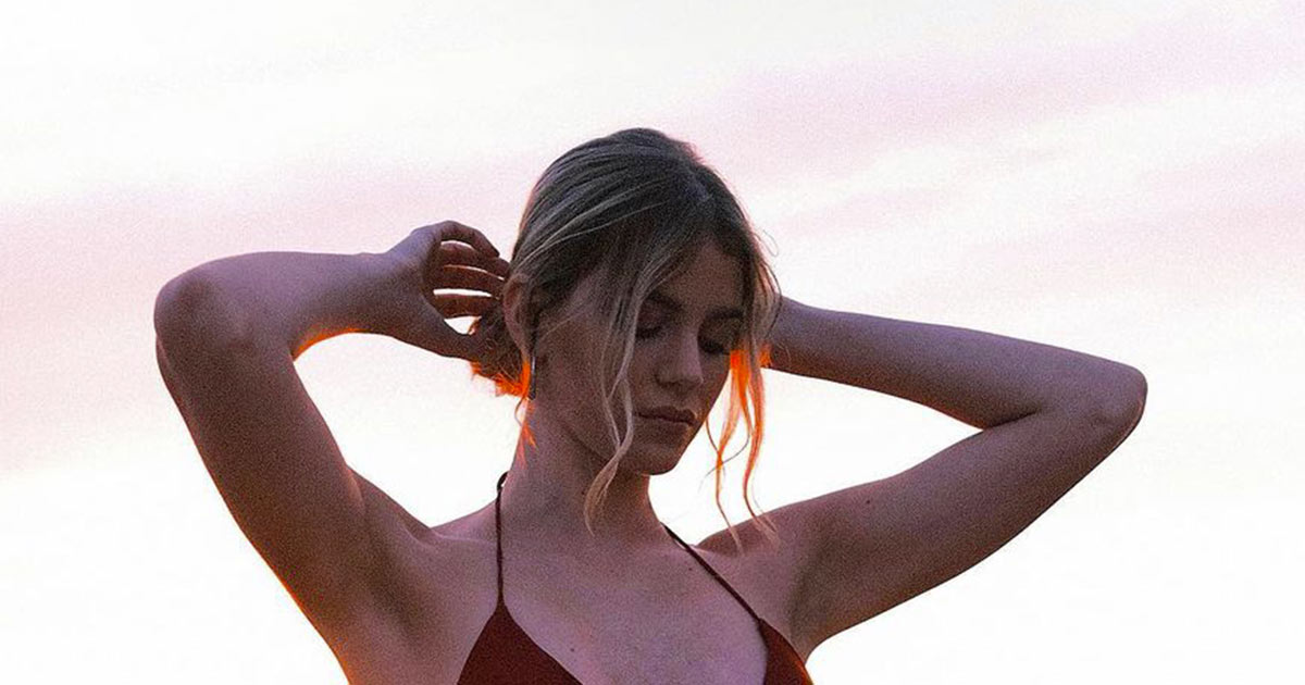 Le foto al mare di Sara Croce fanno innamorare i follower