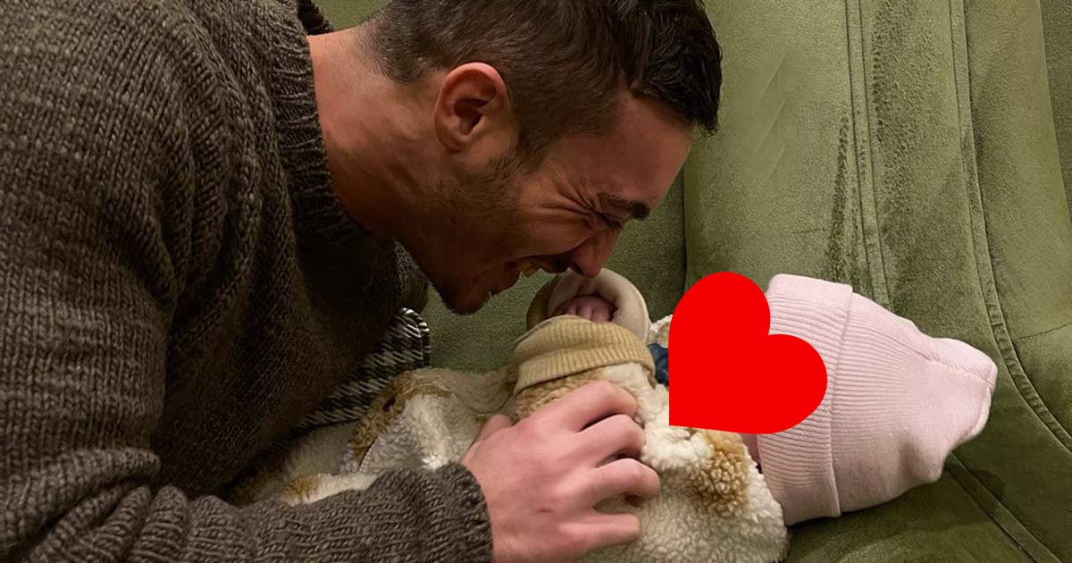 Antonino Spinalbese e la nuova vita da papà single: il video per Luna Marì è dolcissimo