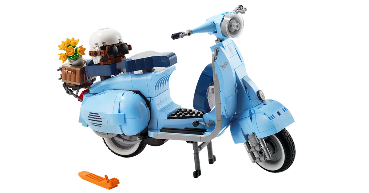 La mitica Vespa 125 diventa un set Lego