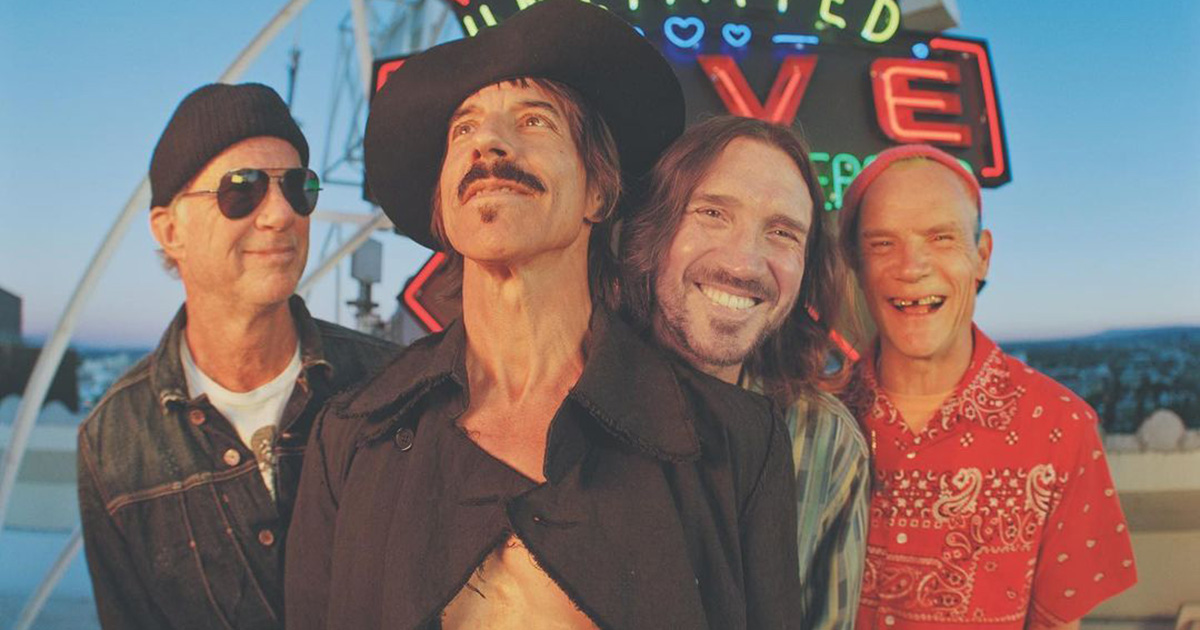 Nuovo doppio album per i Red Hot Chili Peppers: “Fatto con il sangue dei nostri cuori”