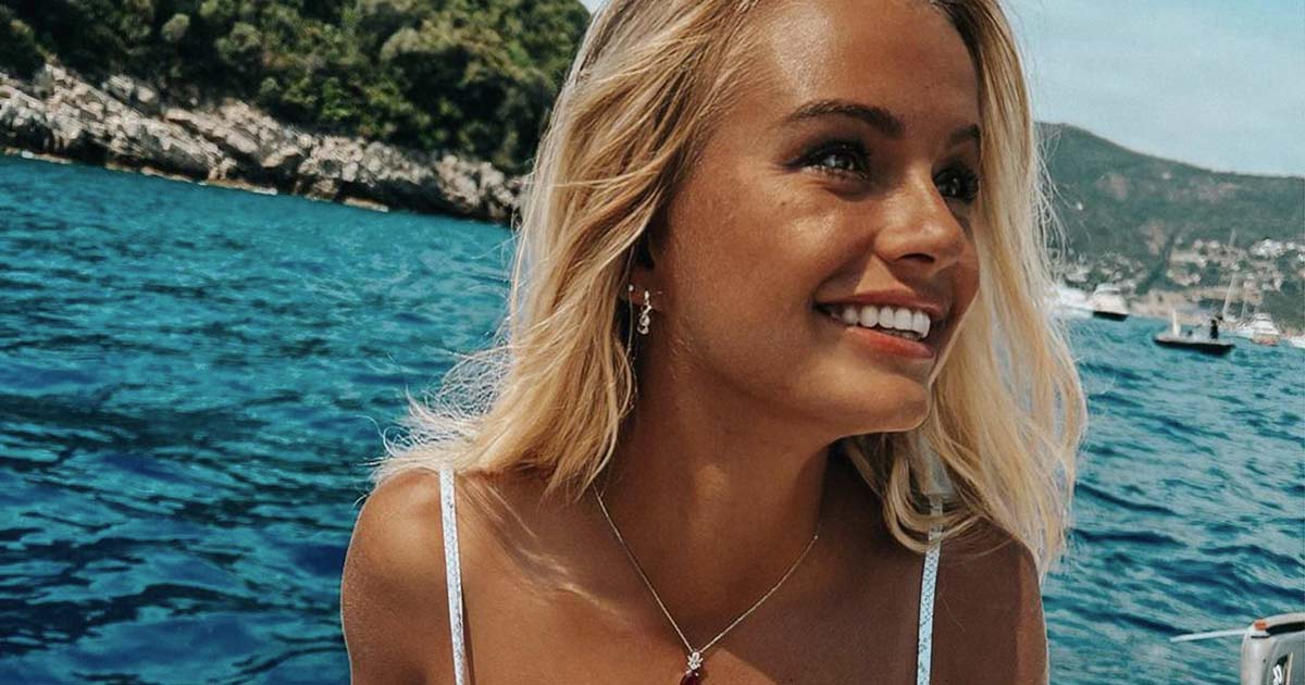 Mercedesz Henger è stupenda: ecco la reazione dei fan alle nuove foto al mare