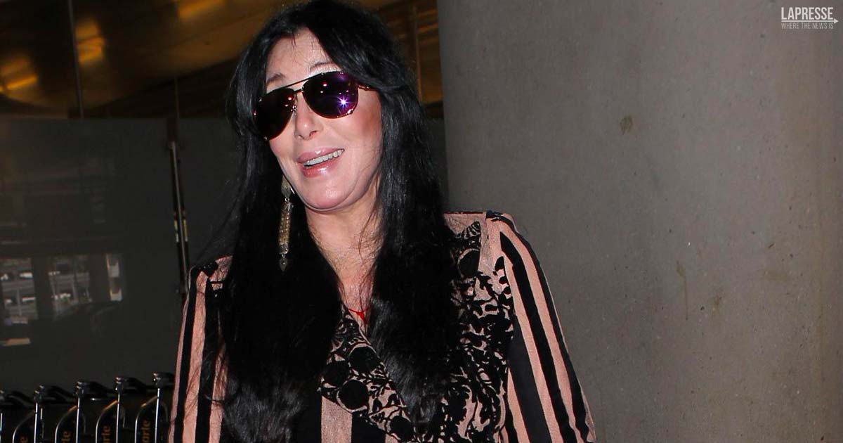 Cher sposerà il fidanzato 36enne? Ecco l’anello ricevuto per Natale