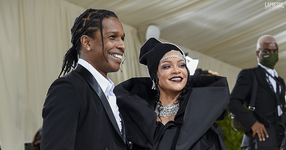 Rihanna ha condiviso per la prima volta un video del figlio: dolce e sorridente conquista tutti