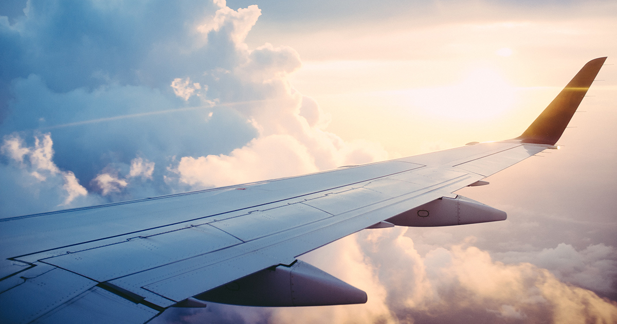 Quando prenotare un biglietto aereo? Il mese, il giorno e l’ora più convenienti