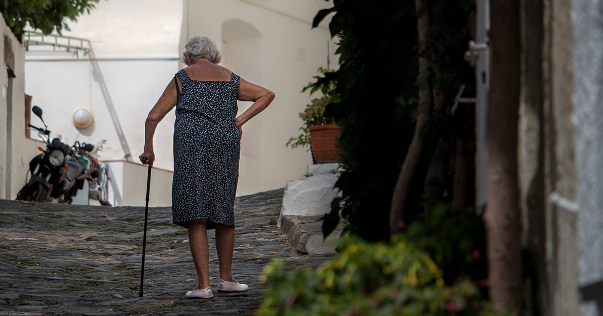 Mamma fa causa ai figli quarantenni ancora a casa: il Tribunale le dà ragione e li sfratta