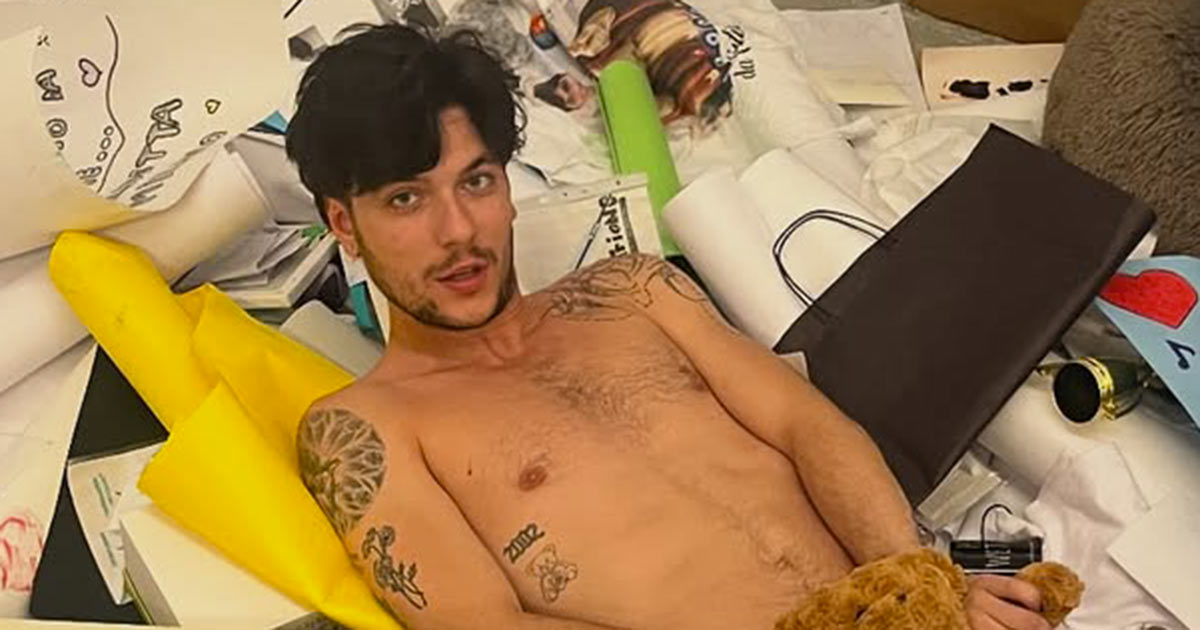 TrignO nudo sui social: bufera tra i fan di Amici
