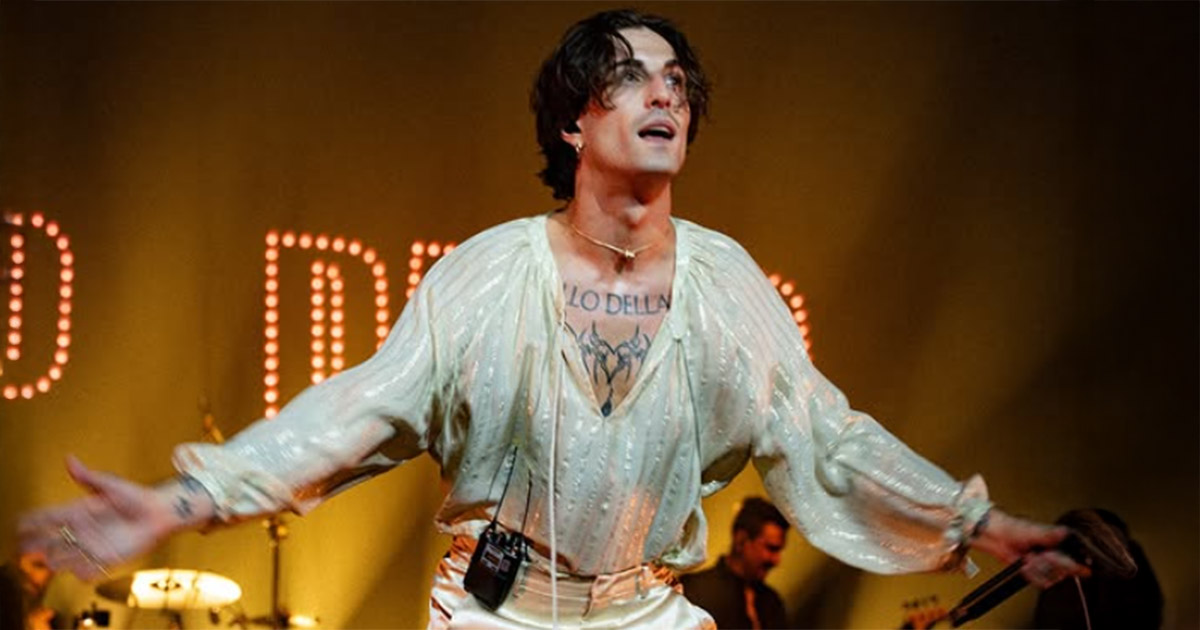 Damiano David live a Milano tra il duetto con Cremonini, l’Italia che lo fa “cag**re sotto” e i dubbi sui Måneskin: “Qualcosa si è rotto”