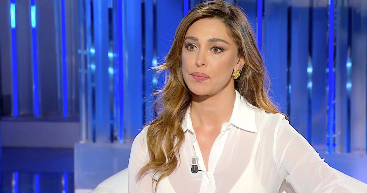 Per la prima volta Belén Rodríguez si è messa davvero a nudo (e merita applausi)