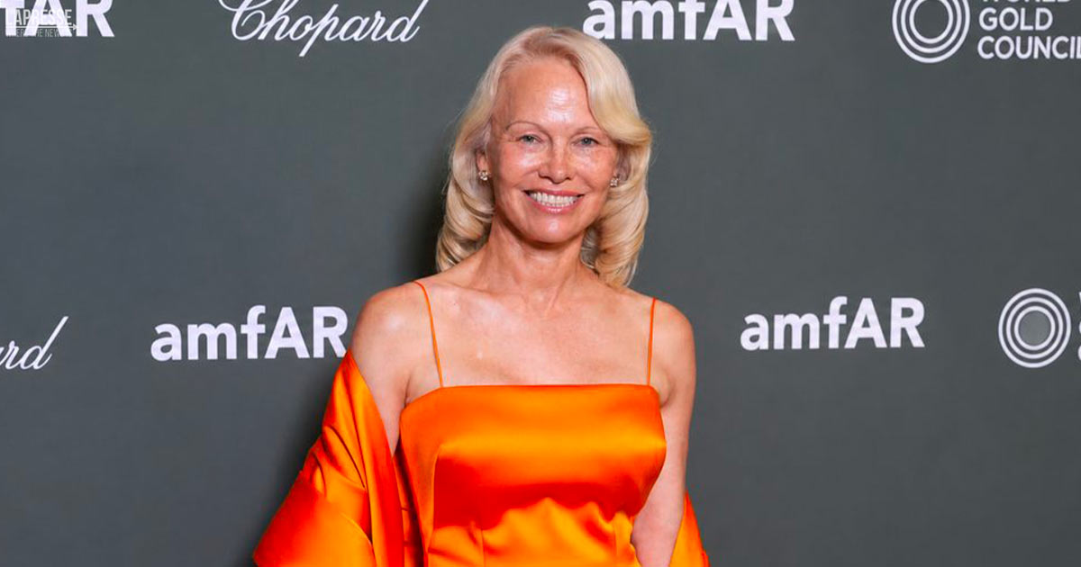 “All’epoca fu una condanna a morte”: Pamela Anderson parla oggi della sua malattia “All’epoca fu una condanna a morte”: Pamela Anderson parla oggi della sua malattia