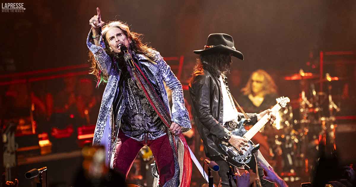 Aerosmith, altro che ritiro: Steven Tyler torna sul palco con ospiti leggendari